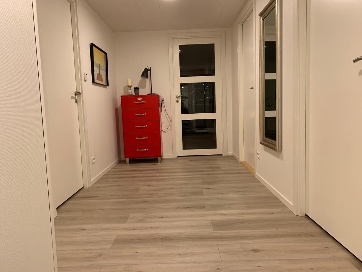 Spacious Apartment On N.P.Gota 8A, Klaksvík Eksteriør billede