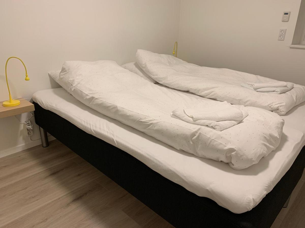Spacious Apartment On N.P.Gota 8A, Klaksvík Eksteriør billede